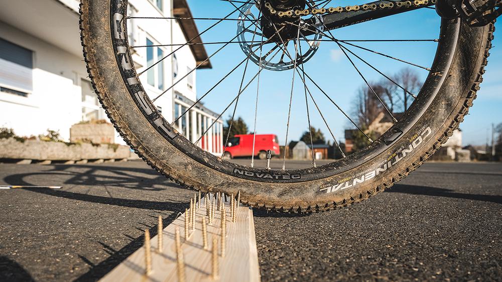 Flat Tire Longjump Challenge - The Motion Brand