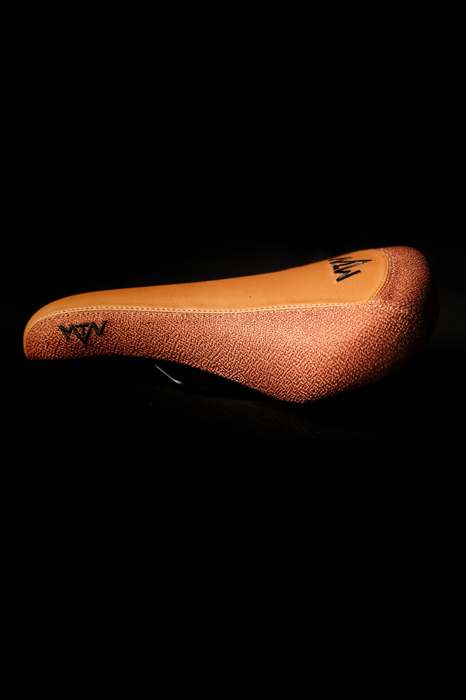 Brown MTN Components Sattel – Lukas Knopf