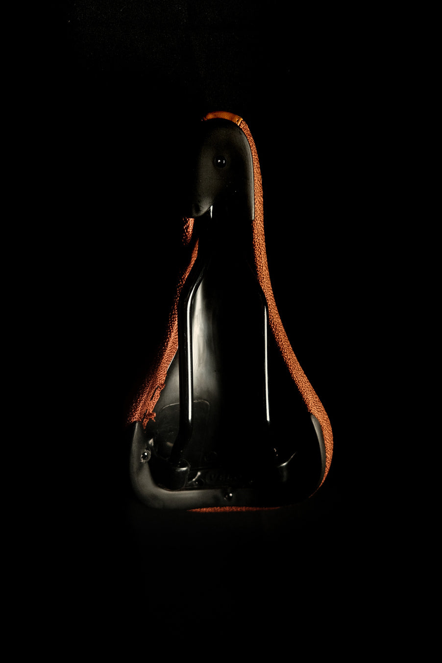 MTN Components Sattel Braun NoHand Sattel MTB Seat MTB Seat Back MTN Sattel MTN Brown Seat Lukas Knopf Sattel Schwarz MTB Sattel - The Motion Brand