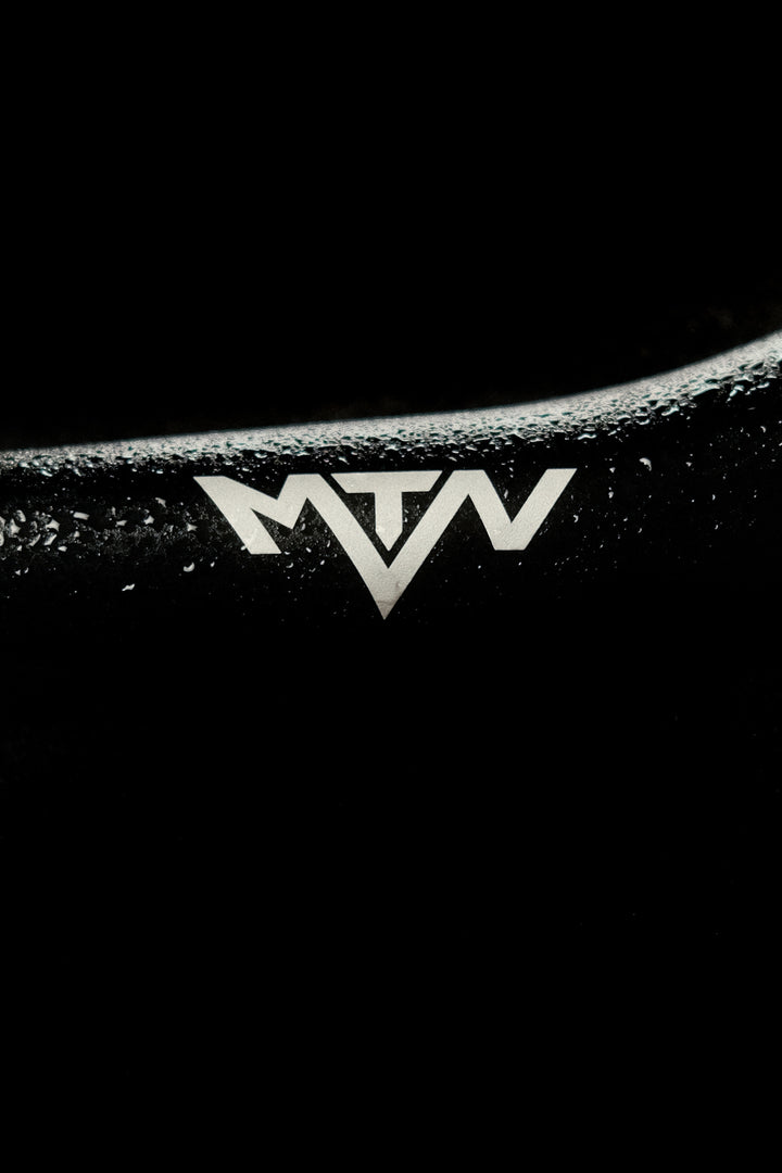 MTN Components MTB Lenker - The Motion Brand Lukas Knopf Lenker Lukas Knopf Komponenten Merchandise Lukas Knopf Griffe Lifes Short Stunt It 25mm Lenker 38mm Rise Lenker Riserbar