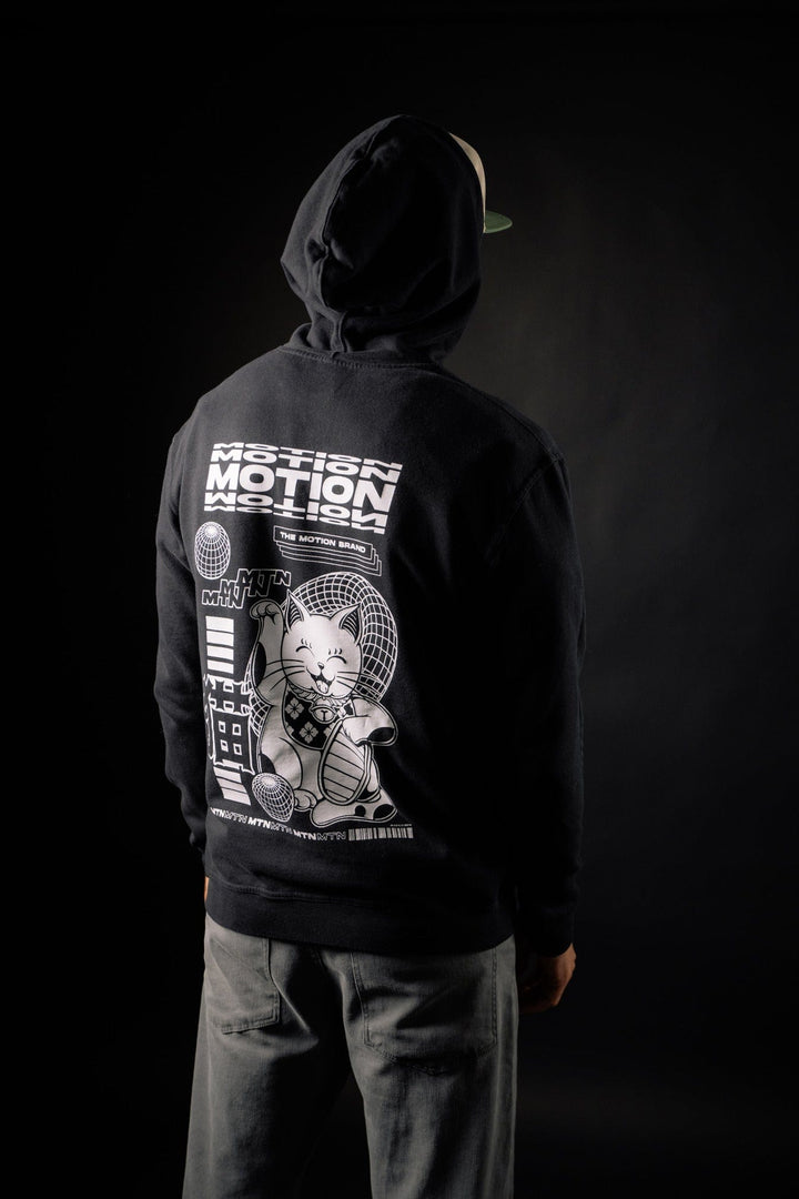 Maneki Neko Hoodie The Motion Brand Lukas Knopf Streetwear Hoodie Schwarz Schwarzer Hoodie Schwarzer Kapuzenpullover