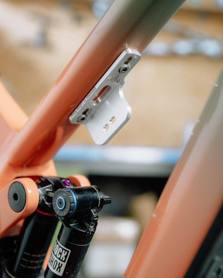 Halteplatte für Schaltwerk The Motion Brand Lukas Knopf Platte