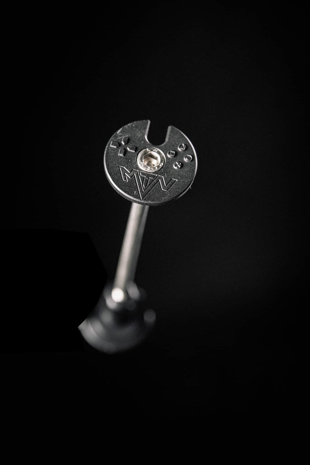 MTN Cheat Claw Top Cap The Motion Brand Merch Gabelkralle Lukas Knopf Fahrradteile