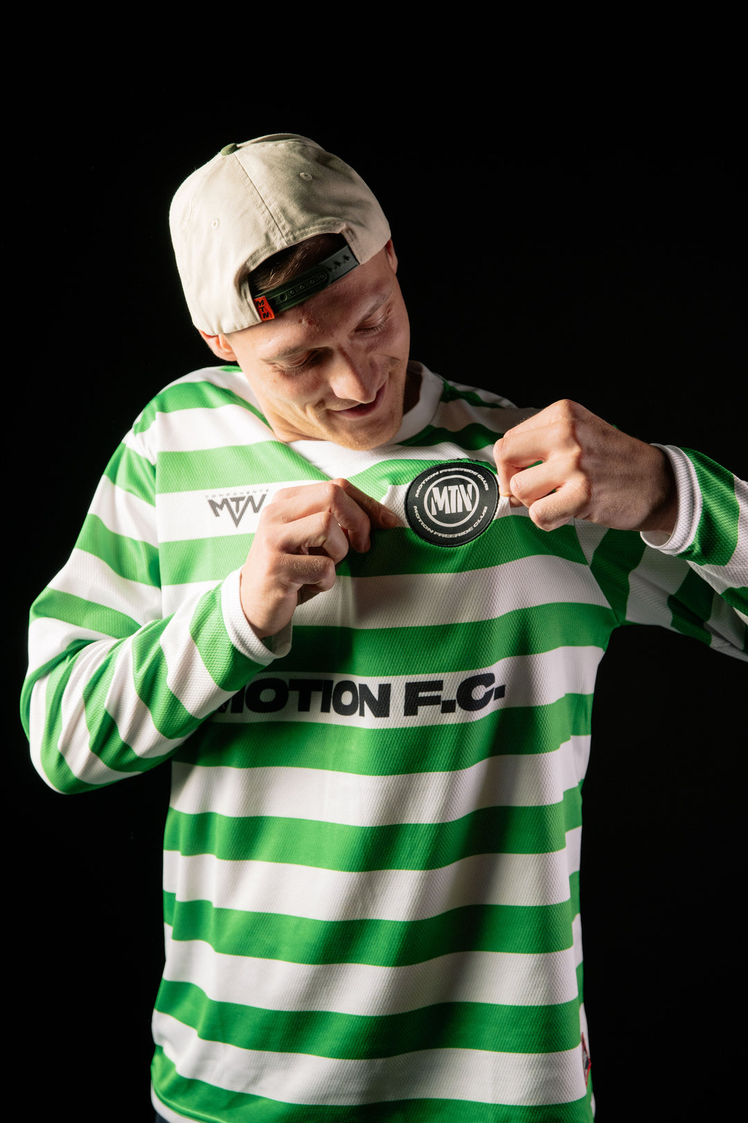 Green White Motion Freeride Club Soccer Jersey - The Motion Brand Fußballtrikot Fussball Trikot Jersey MTB Jersey Lukas Knopf Trikot Mtn Components Trikot Grünes Jersey