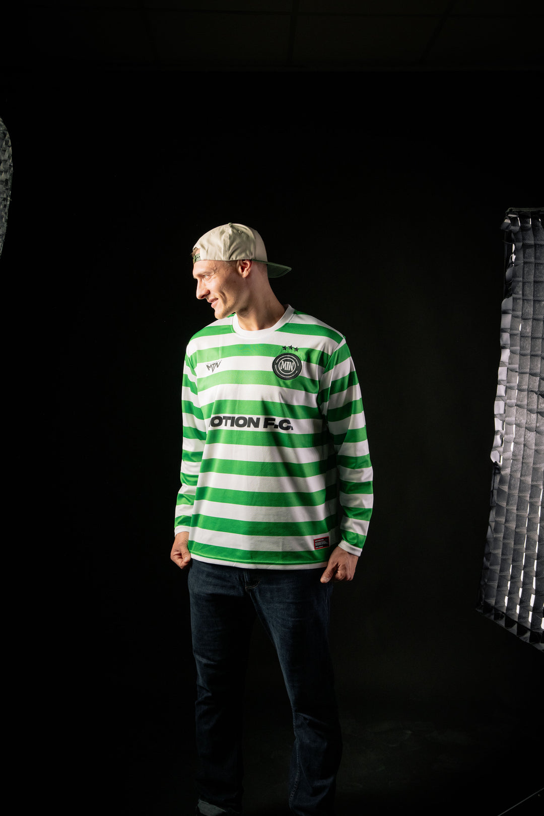 Green White Motion Freeride Club Soccer Jersey - The Motion Brand Fußballtrikot Fussball Trikot Jersey MTB Jersey Lukas Knopf Trikot Mtn Components Trikot Grünes Jersey