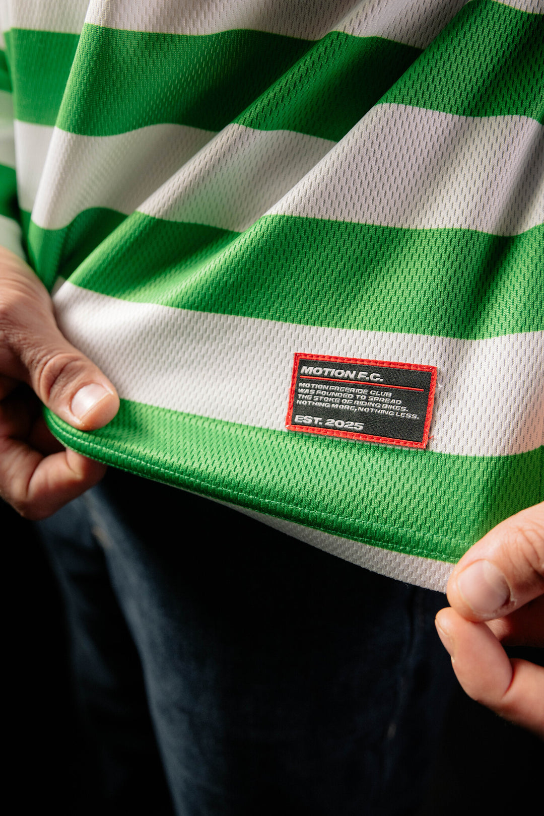 Green White Motion Freeride Club Soccer Jersey - The Motion Brand Fußballtrikot Fussball Trikot Jersey MTB Jersey Lukas Knopf Trikot Mtn Components Trikot Grünes Jersey