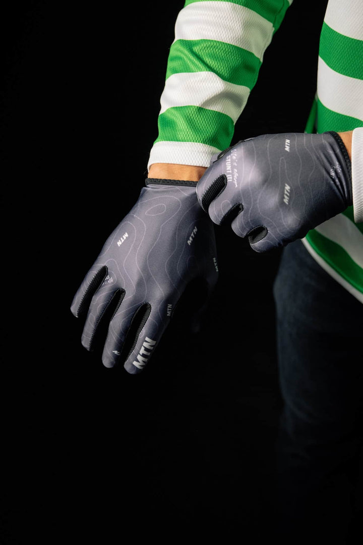 Motion Terra MTB Handschuhe - The Motion Brand Bike Handschuhe Lukas Knopf Merchandise Terra Optik