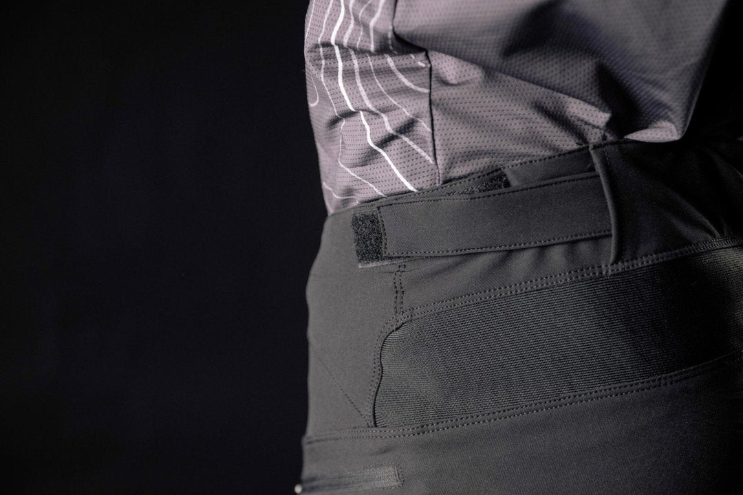 Black Terra 3.0 MTB Pants (Hose) lang - The Motion Brand