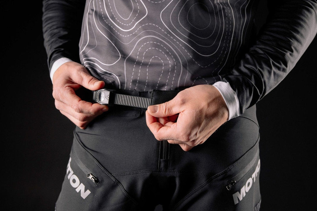 Black Terra 3.0 MTB Pants (Hose) lang - The Motion Brand