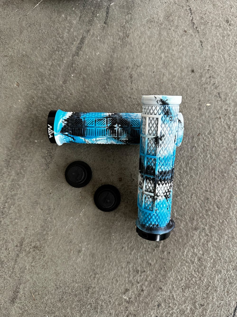 MTN Components Griffe Camo - The Motion Brand Blaue Camo griffe Lukas Knopf The Motion Brand