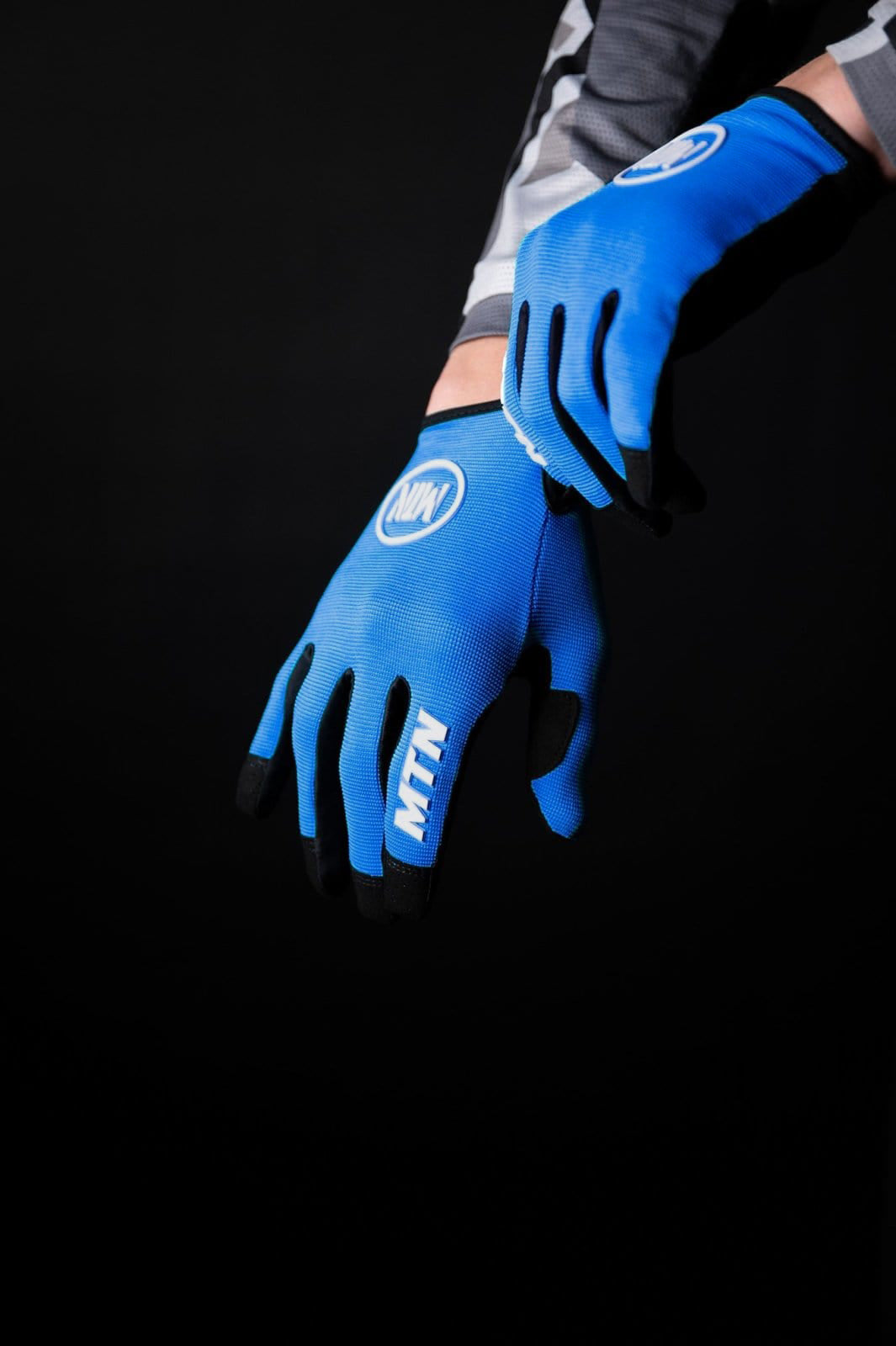 fahrradhandschuhe blau Blue MTB Handschuhe MTN – Lukas Knopf