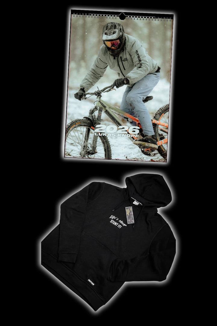 A3 Kalender 2025 + Stunt It! HOODIE + T - SHIRT Bundle - The Motion Brand