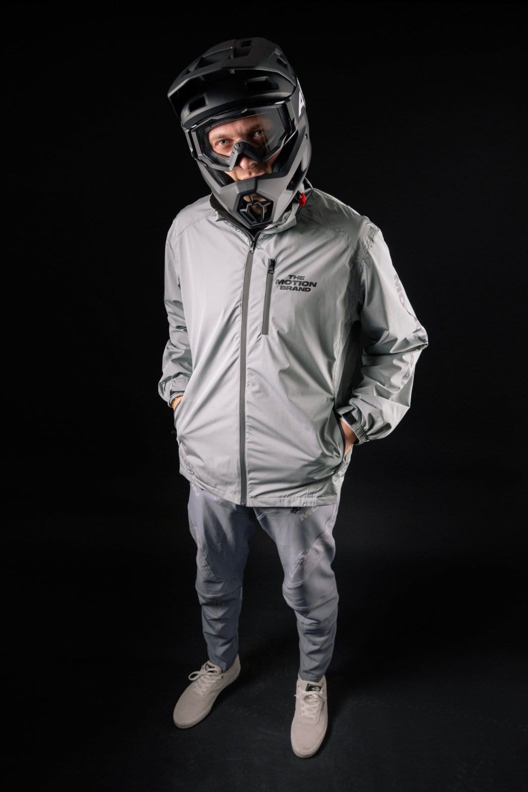 Grey Motion Trail Jacket Regenjacke (Grau) - The Motion Brand regenjacke windjacke lukas knopf merchandise windbreaker