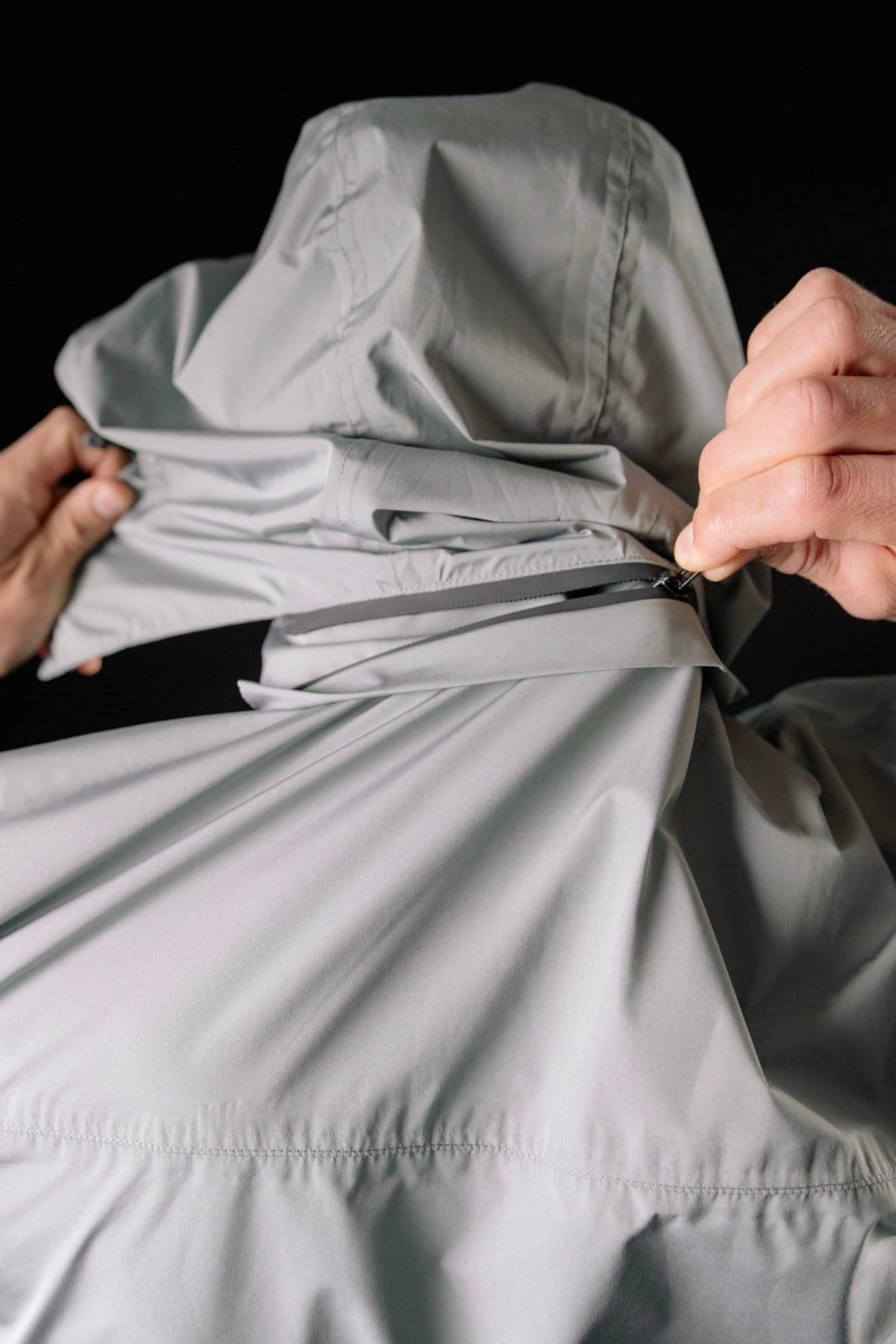 Grey Motion Trail Jacket Regenjacke (Grau) - The Motion Brand