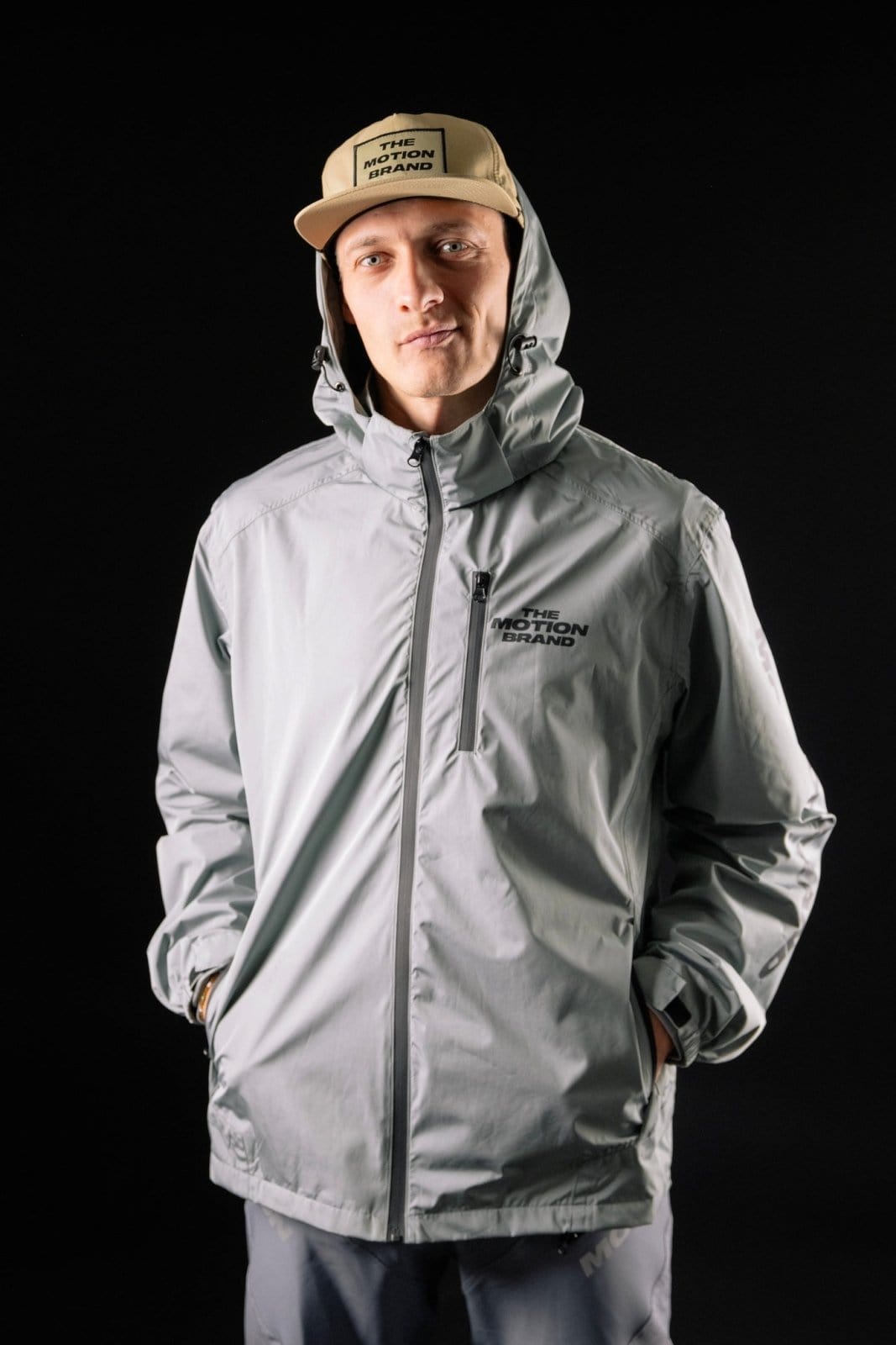 Grey Motion Trail Jacket Regenjacke (Grau) - The Motion Brand