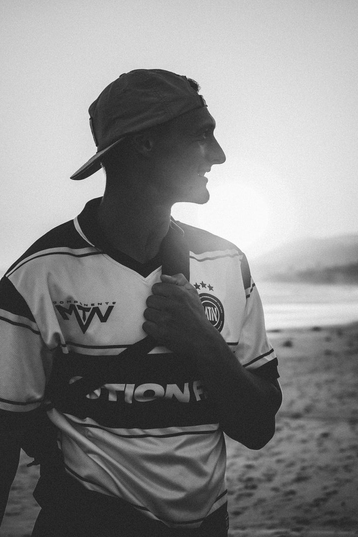 Motion Freeride Club Soccer Jersey - The Motion Brand Fußballtrikot Fussball Trikot Jersey MTB Jersey Lukas Knopf Trikot Mtn Components Trikot