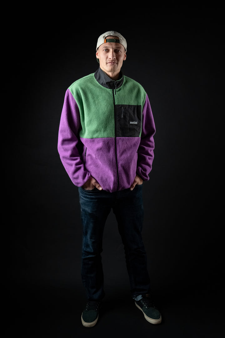 Motion Trail Fleece Jacke - The Motion Brand Green Purple Fleece Jacke Lukas Knopf Merchandise Trail Jacke MTB Jacke MTB Fleece Jacke Grün Lila Fleece Jacke MTB Bekleidung