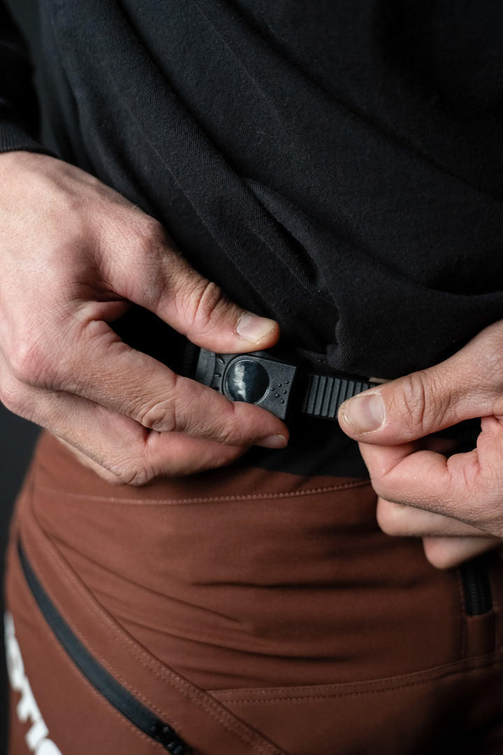 Brown Trail MTB Pants (Hose) lang - The Motion Brand Fahrradhose Mountainbike Hose mit Protektor Lukas Knopf Fahrradhose MTB Freeride Hose Downhill Hose Downhill Pants Braun Brown Pants