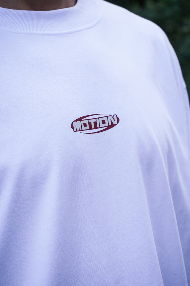 M White T-Shirt - The Motion Brand Weißes Shirt The Motion Brand 500k Rotes Shirt Lukas Knopf