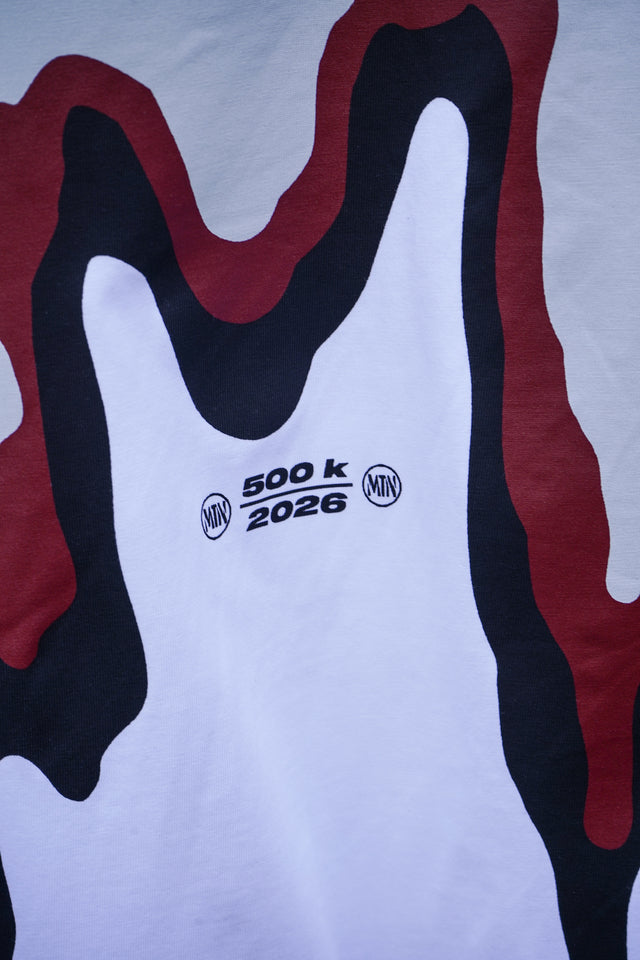 M White T-Shirt - The Motion Brand Weißes Shirt The Motion Brand 500k Rotes Shirt Lukas Knopf