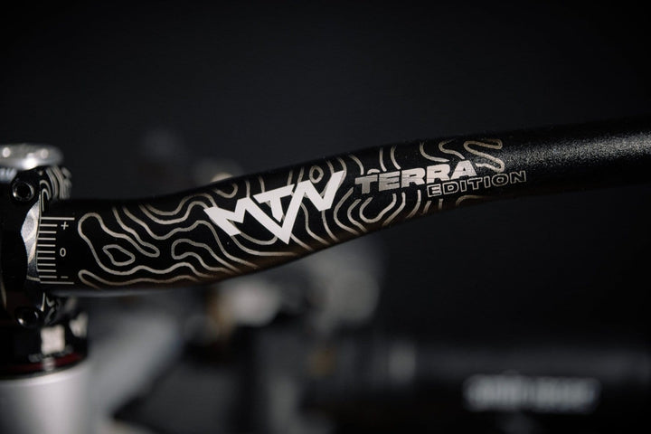Terra MTN Components MTB Lenker + Gratis Griffe - The Motion Brand