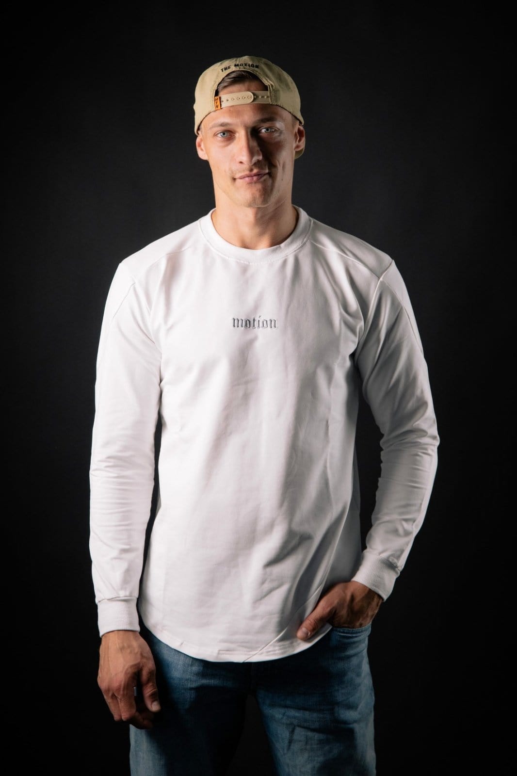 White Fitted Motion Longsleeve - The Motion Brand