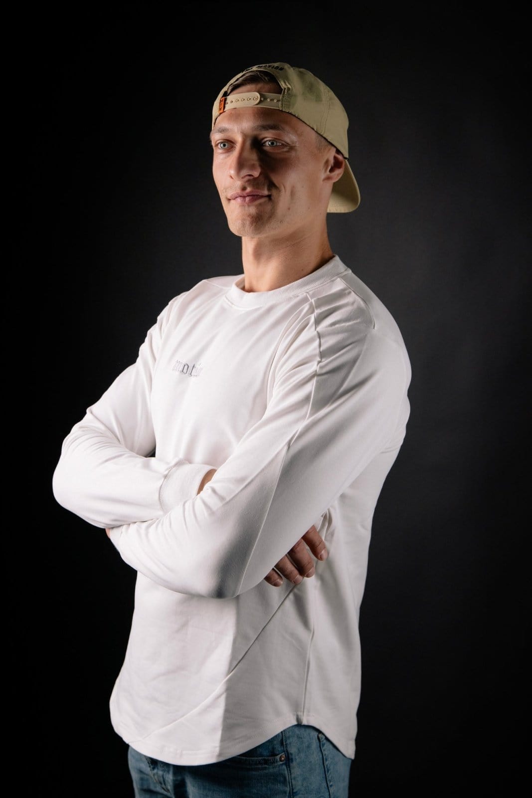 White Fitted Motion Longsleeve - The Motion Brand