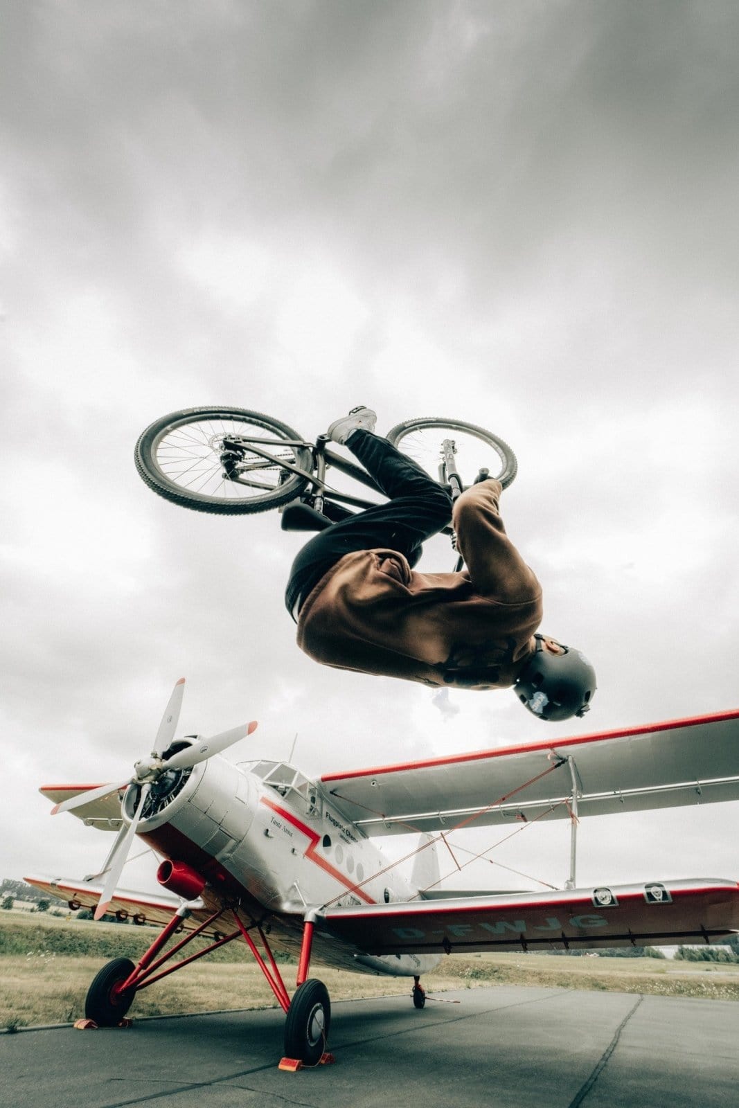 Asteroid Half Zip Sweater - The Motion Brand