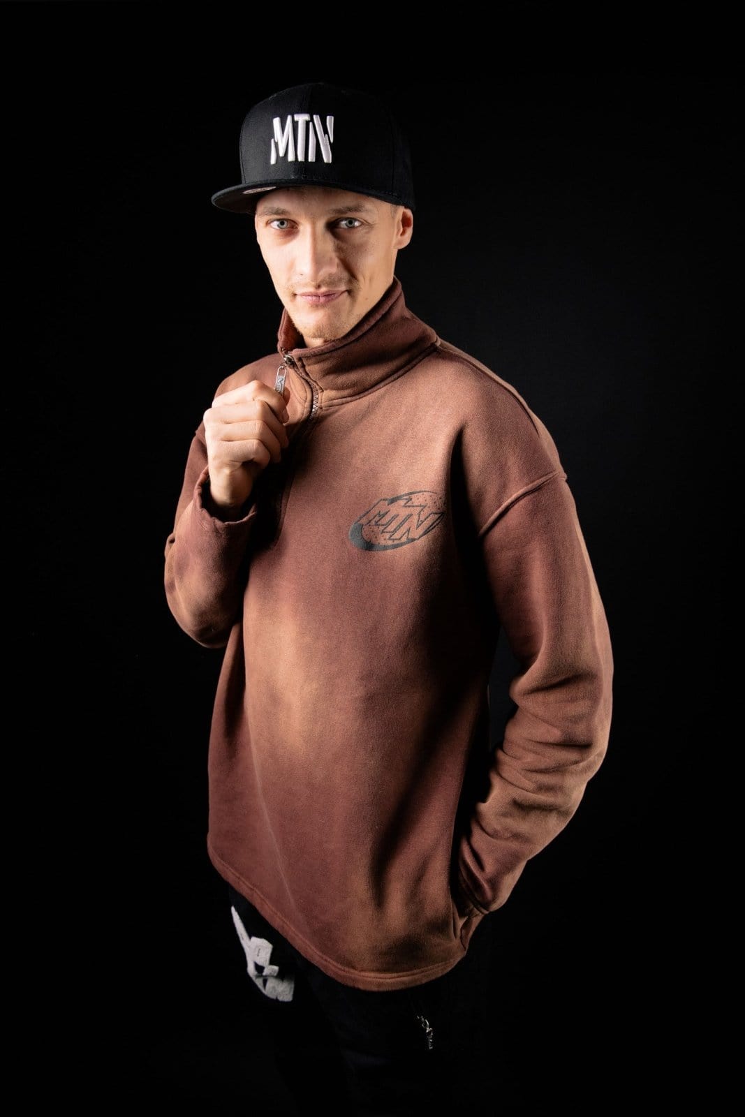 Asteroid Half Zip Sweater - The Motion Brand