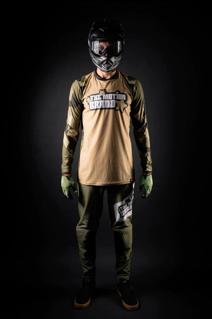 Bike Kit Commander MTB Pants X Dusty Jersey - The Motion Brand