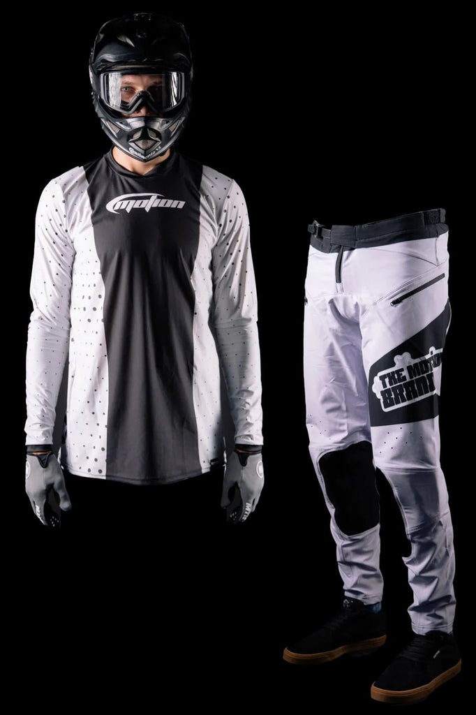 Bike Kit Stone Pants X Stone White Jersey - The Motion Brand