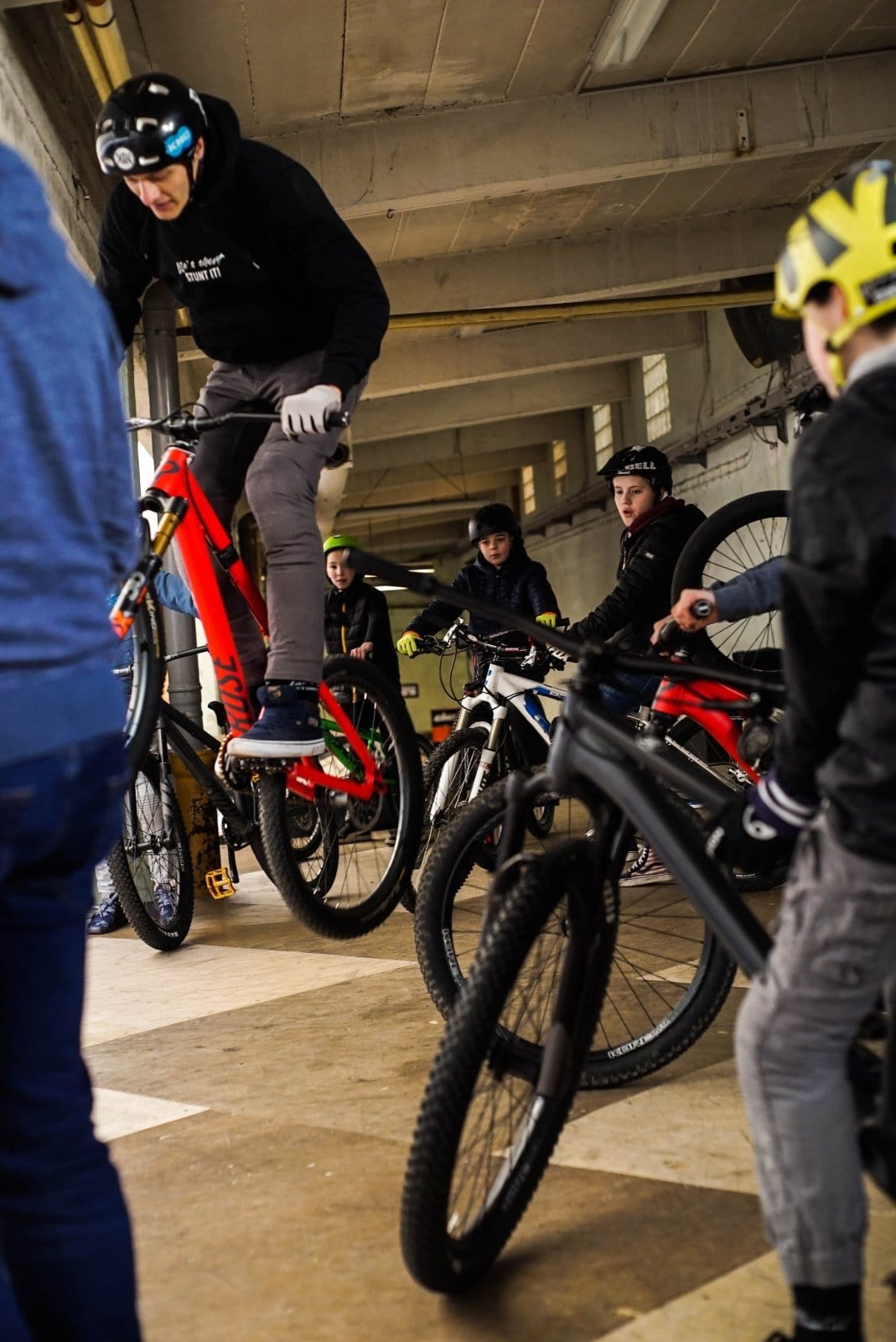 Bike Tages-Camp mit Lukas Knopf (Halle 2.0) - The Motion Brand