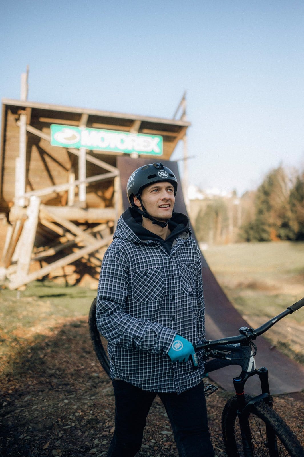 Black/White Hooded Flanell YinYang 2.0 - The Motion Brand Langarmshirt Shirt Langarm FrotteeStick Streetwear Oversized Longsleeve Flanell Hemd Flanellhemd Bikewear Lukas Knopf Merch Lukas Knopf Merchandise Life's Short Stunt It