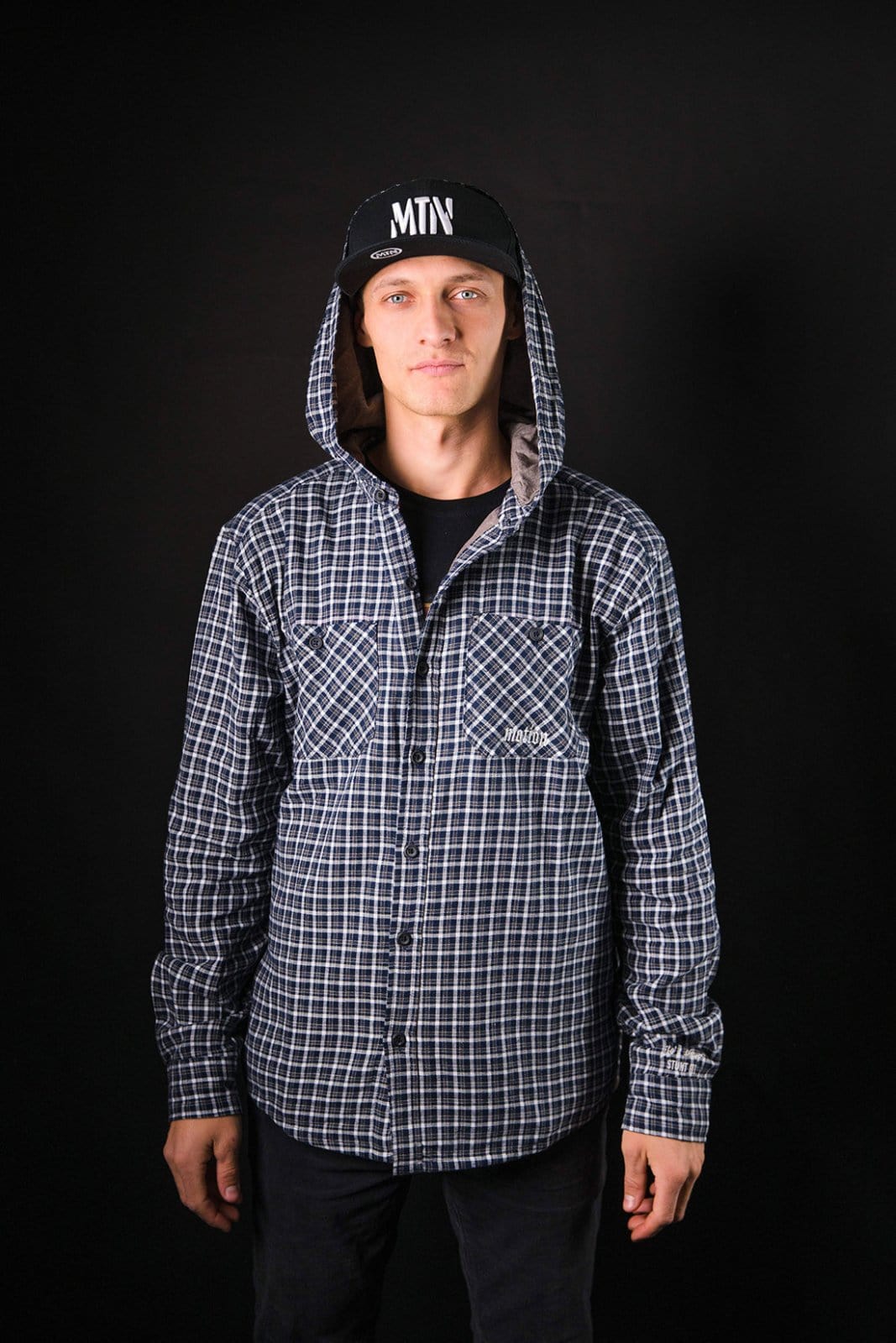 Black/White Hooded Flanell YinYang 2.0 - The Motion Brand Langarmshirt Shirt Langarm FrotteeStick Streetwear Oversized Longsleeve Flanell Hemd Flanellhemd Bikewear Lukas Knopf Merch Lukas Knopf Merchandise Life's Short Stunt It