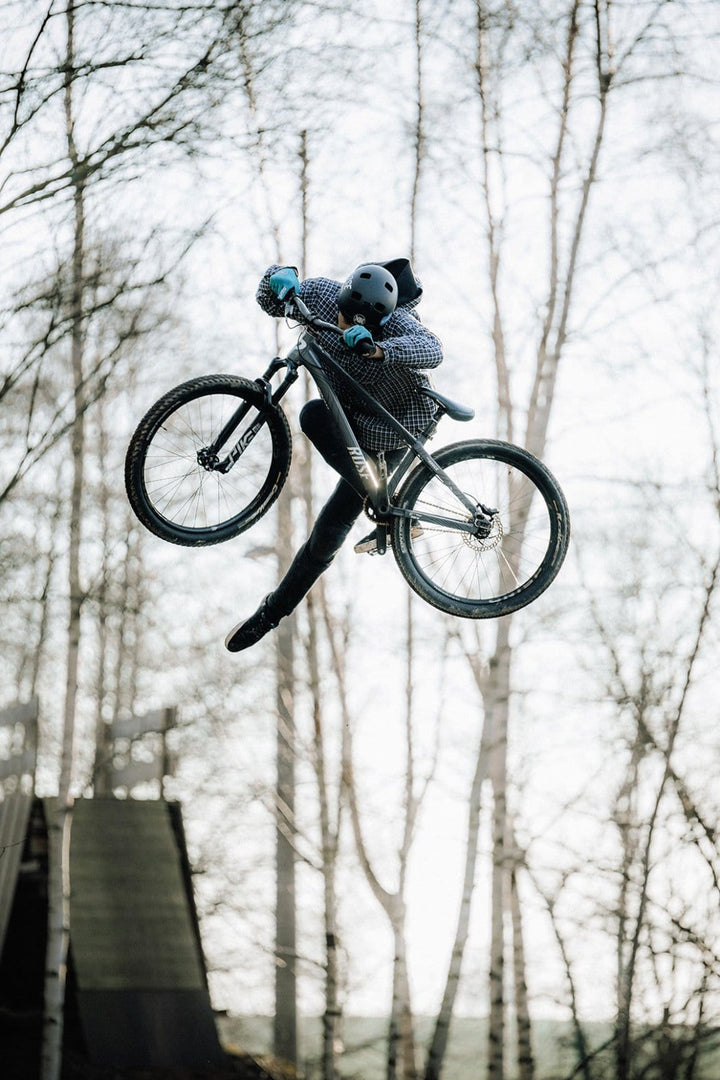 Black/White Hooded Flanell YinYang 2.0 - The Motion Brand Langarmshirt Shirt Langarm FrotteeStick Streetwear Oversized Longsleeve Flanell Hemd Flanellhemd Bikewear Lukas Knopf Merch Lukas Knopf Merchandise Life's Short Stunt It