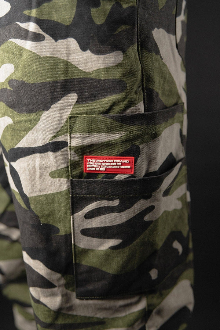 Camo Cargo Pants - The Motion Brand CamoHose Hose Camouflage Hose Streetwear Hose Pants Trackpant Trackpants Camo