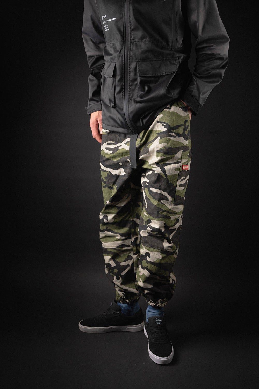 Camo Cargo Pants - The Motion Brand CamoHose Hose Camouflage Hose Streetwear Hose Pants Trackpant Trackpants Camo
