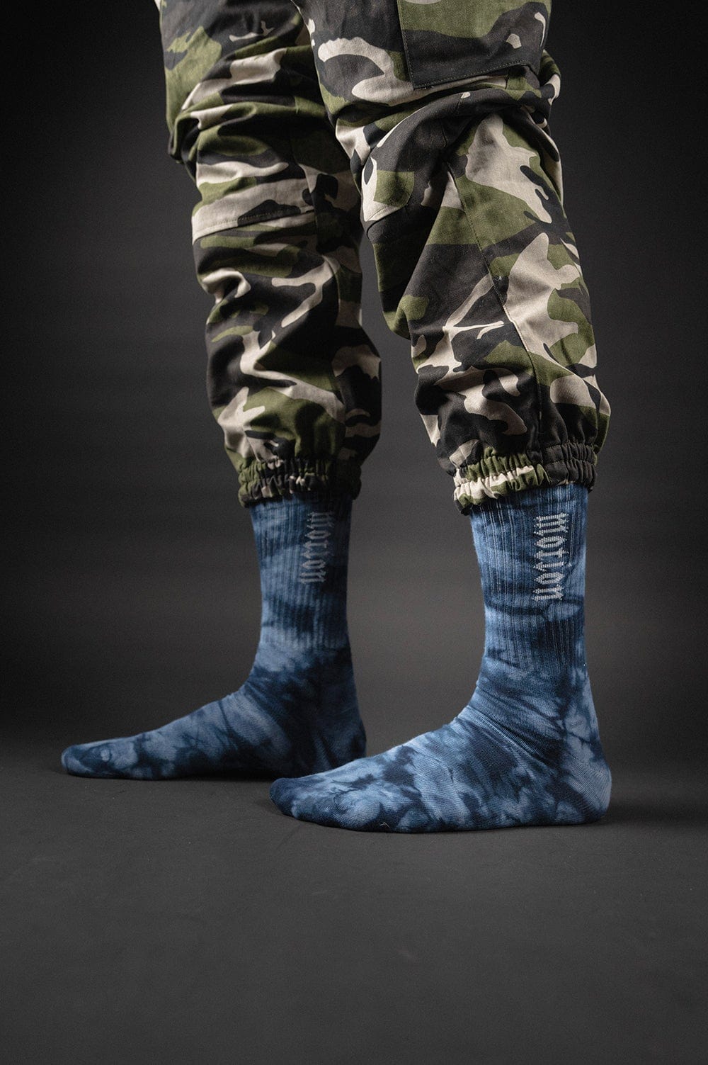 Dark Blue Batik MTN Socken (2er Pack) - The Motion Brand BatikSocken Streetwear Socks Socke