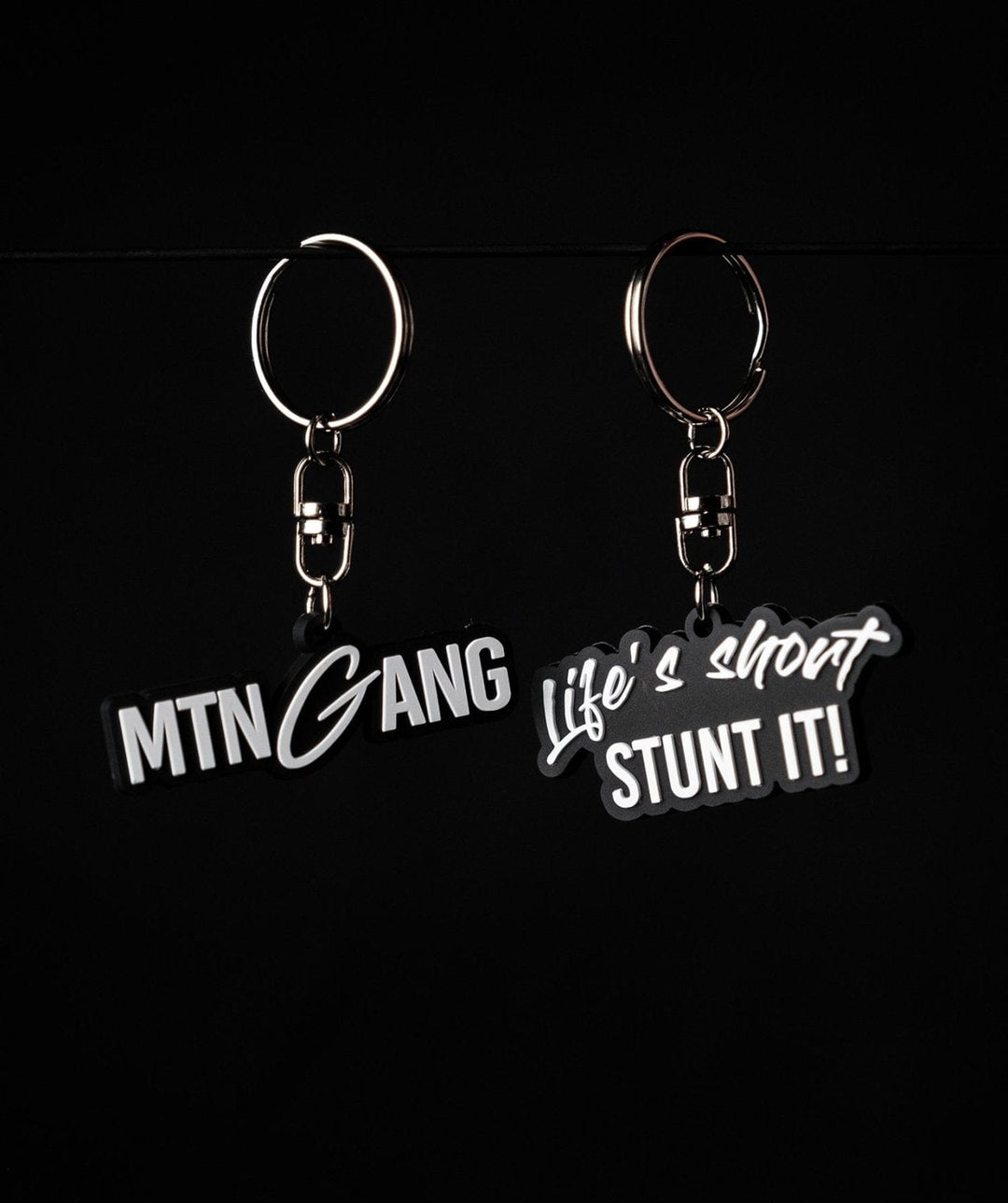 Keychain - Set Stunt! X MTNGang - The Motion Brand Schlüsselanhänger MTNGANG Life's Short Stunt It Merch Lukas Knopf