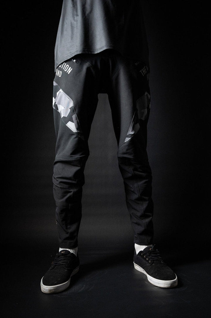 MTB Camo Pants (Hose) lang - The Motion Brand Bikehose Fahrradhose Lang für Männer und Frauen MTB Hose Mountainbike Bikewear Bike Wear
