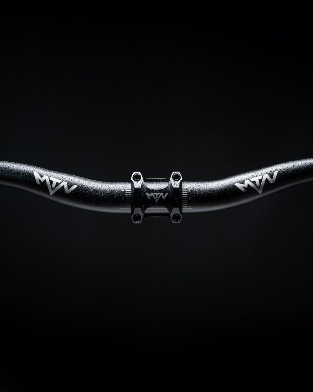 MTN Components MTB Lenker - The Motion Brand Lukas Knopf Lenker Lukas Knopf Komponenten Merchandise Lukas Knopf Griffe Lifes Short Stunt It