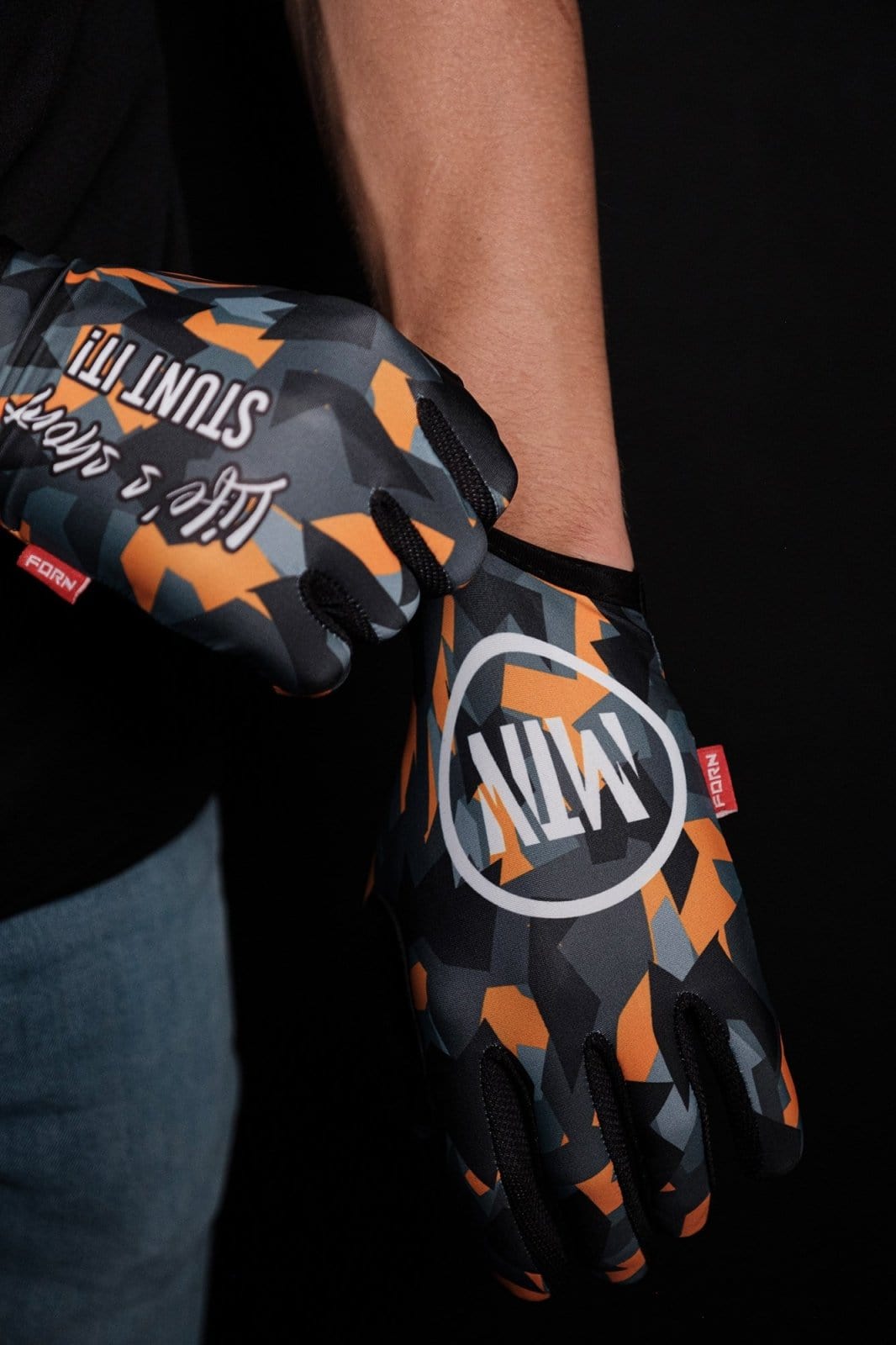 Orange-Camo MTB Handschuhe - The Motion Brand  Bike Gloves Bike Handschuhe Fahrradhandschuhe Bikewear Bike wear Glove Camouflage