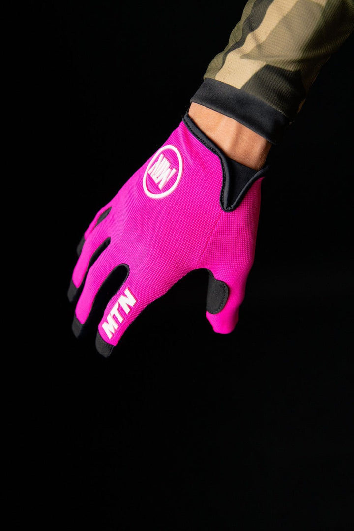 Pink MTB Handschuhe MTN - The Motion Brand Pinke Fahrradhandschuhe Fahrradhandschuhe mit Handyfunktion Handschuhe Display bedienbar Fahrradhandschuhe smartphone smartphone handschuhe mtb handschuhe mtb glove mountainbike handschuhe pink