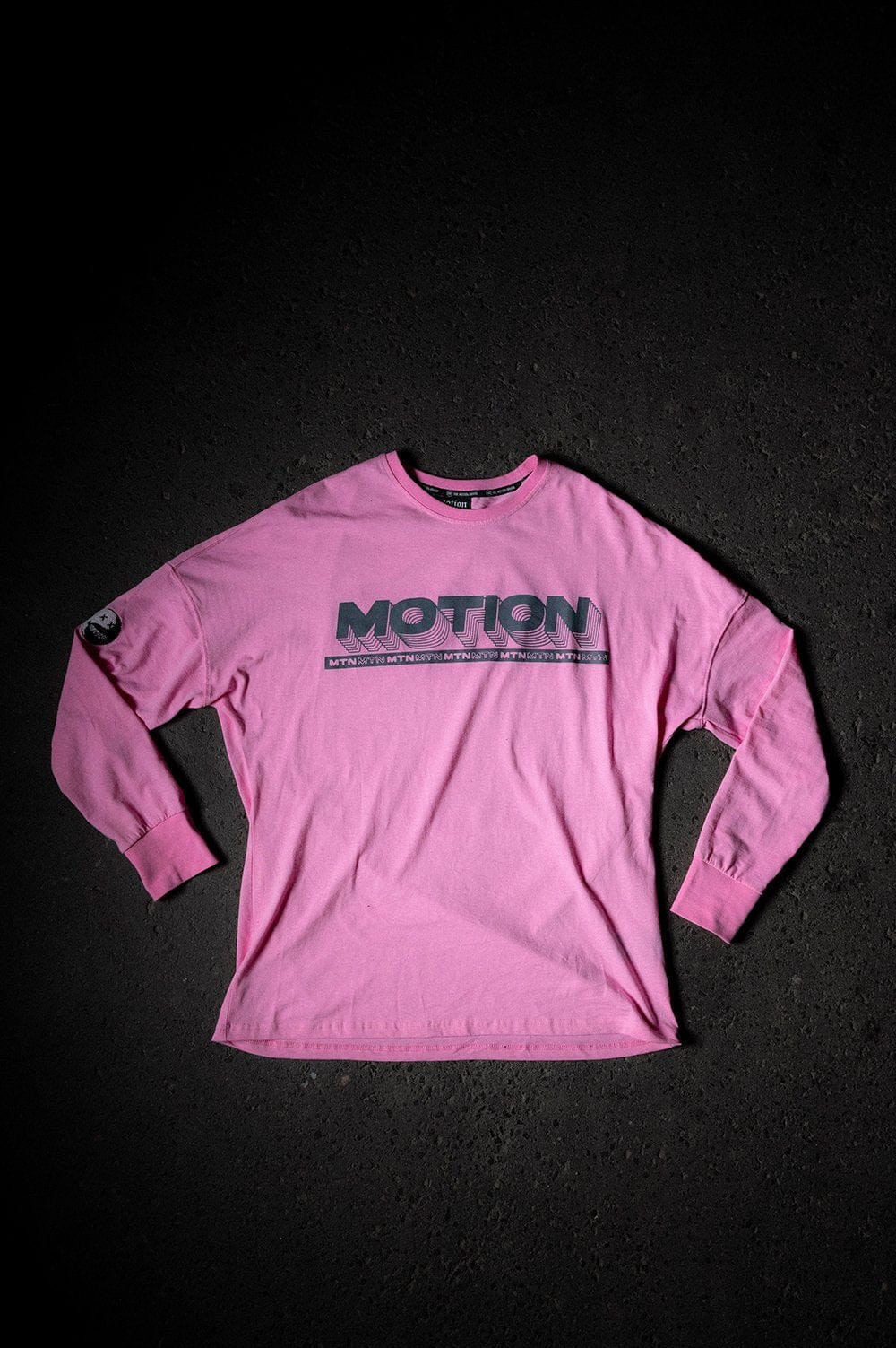 Pink YinYang Longsleeve - The Motion Brand Langarmshirt Shirt Langarm FrotteeStick Streetwear Oversized Longsleeve grau bikewear bike wear pinkes longsleeve Longsleeve pinnk buddha print buddha druck bikewear lukas knopf merch pinkes langarmshirt