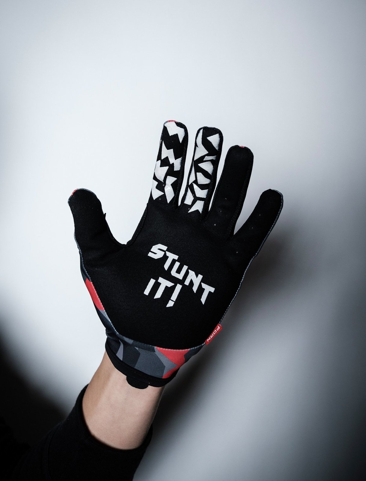 The Red-Camo Motion MTB Brand Handschuhe –
