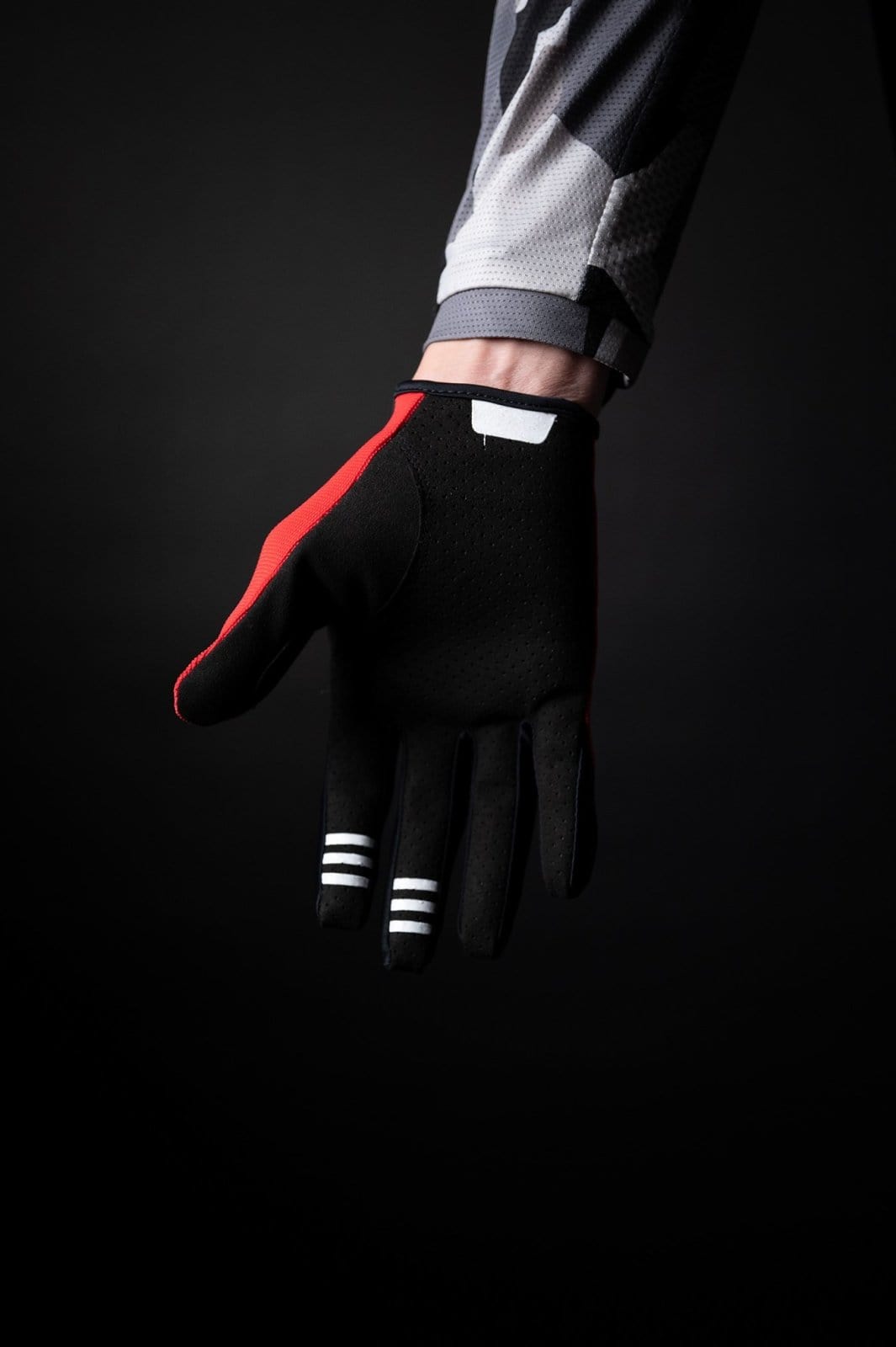 the motion brand handschuhe Red MTB Handschuhe MTN – Lukas Knopf