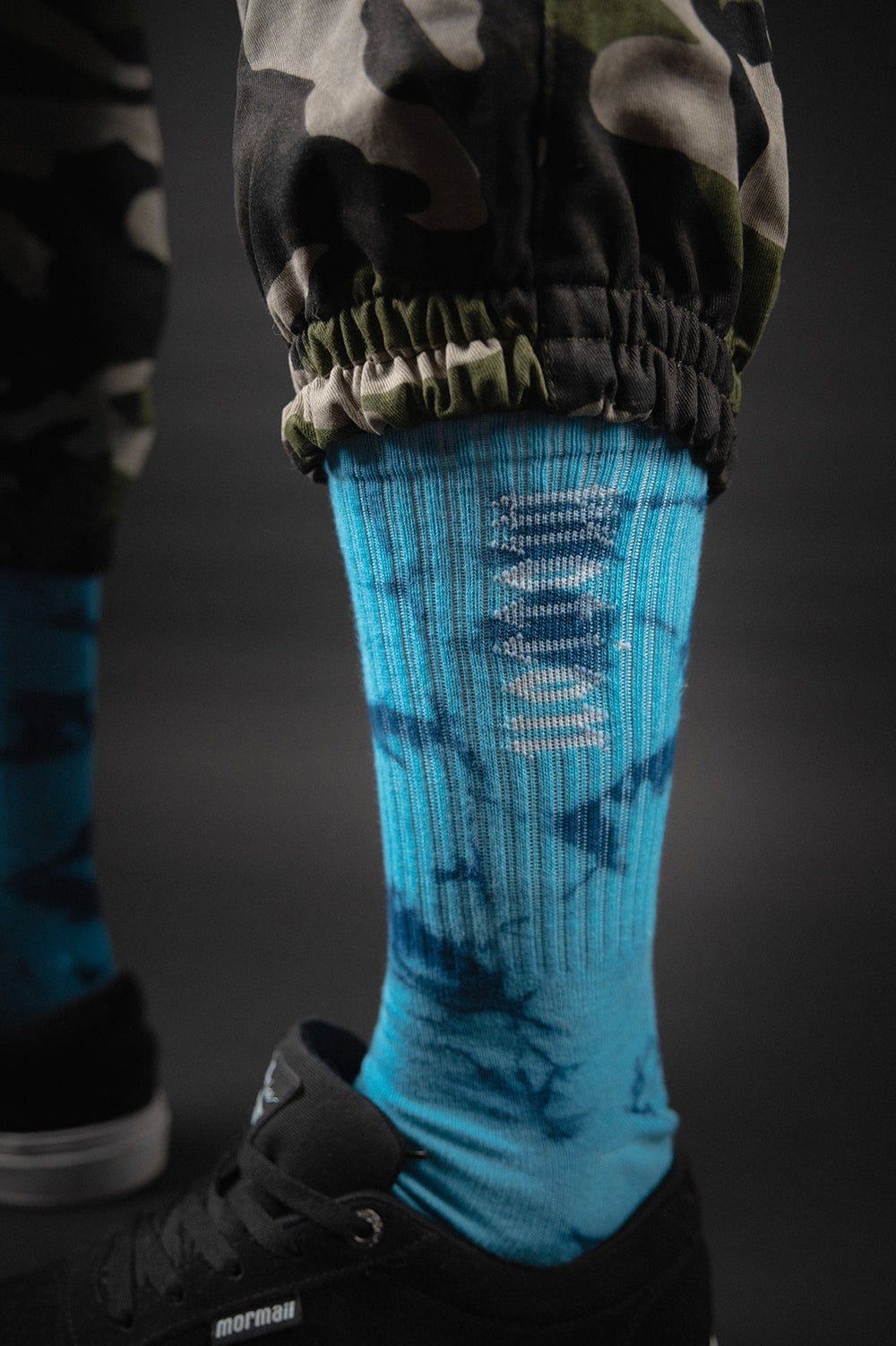 Sky Blue Batik MTN Socken (2er Pack) - The Motion Brand BatikSocken Streetwear Socks Socke Blau
