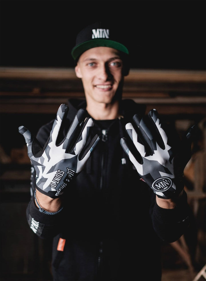 Snow-Camo MTB Handschuhe - The Motion Brand  Bike Gloves Bike Handschuhe Fahrradhandschuhe Bikewear Bike wear Glove Camouflage