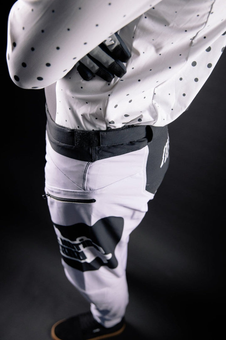 Stone MTB Pants (Hose) lang - The Motion Brand