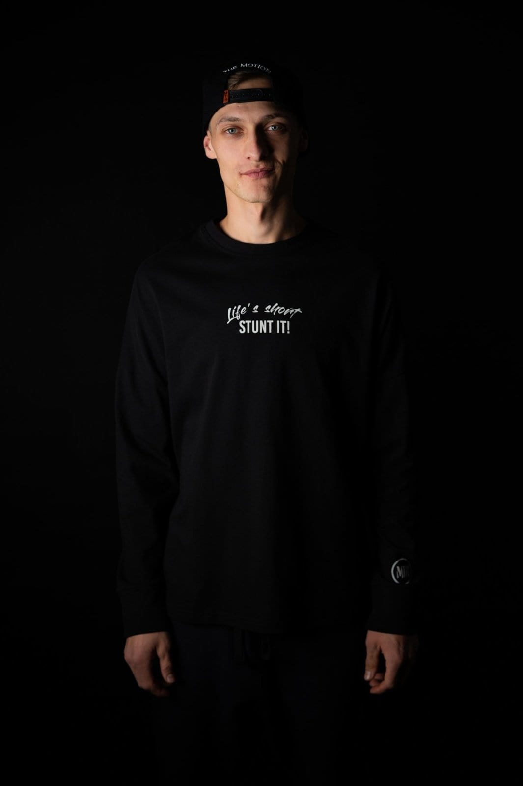 Stunt It! Longsleeve - The Motion Brand Langarmshirt Shirt Langarm FrotteeStick Streetwear Oversized Longsleeve grau bikewear bike wear Lukas Knopf Merch Lukas Knopf Merchandise Life's Short Stunt It